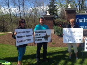 Ukrainian Americans condemn Trump campaign's hiring of Paul Manafort.